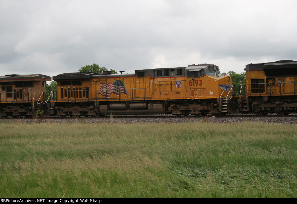 UP 6163